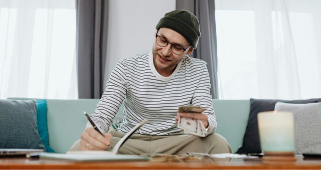 Minimálbér-emelés 2026 - Ennyiből gazdálkodhatnak a minimálbérből élők jövőre!